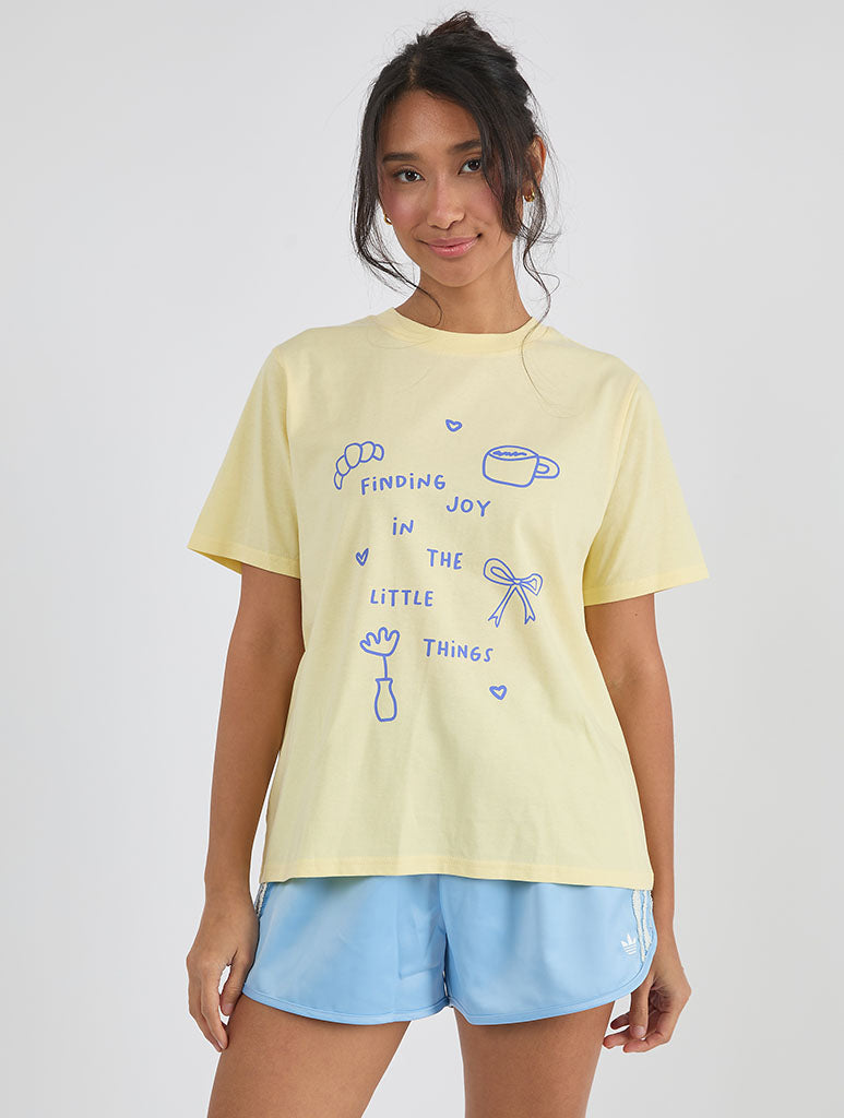 Custard Finding Joy In The Little Things T-Shirt