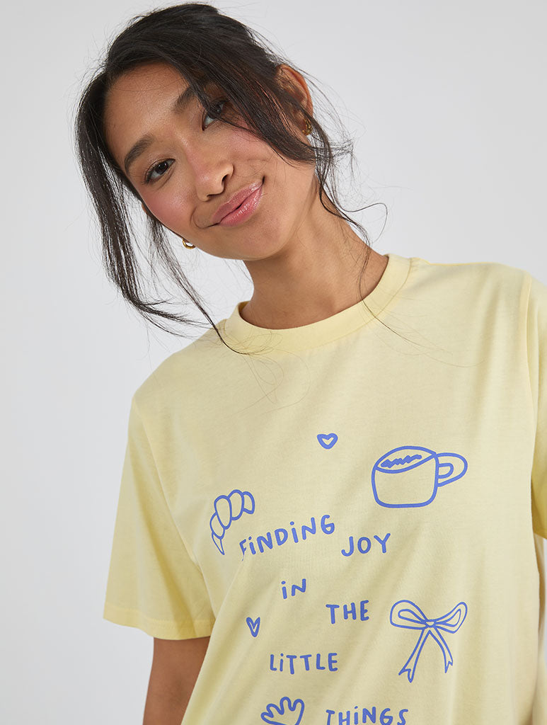 Custard Finding Joy In The Little Things T-Shirt
